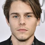 เจค แมนลีย์ (Jake Manley)