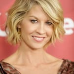 เจนน่า เอลฟ์แมน (Jenna Elfman)