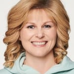 เจนนิเฟอร์ โรเบิร์ตสัน (Jennifer Robertson)