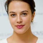 เจสสิก้า บราวน์ ฟินด์เลย์ (Jessica Brown Findlay)