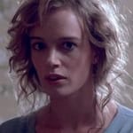 จูเลีย แม็กนีล (Julia McNeal)