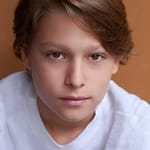 จูเลียน เกรย์ (Julian Grey)