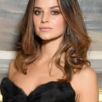 เคธี่ หลุยส์ ซอนเดอร์ส (Katy Louise Saunders)