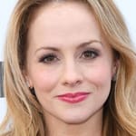 เคลลี่ สเตเบิลส์ (Kelly Stables)