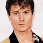 ลอรี พอล คัลเวิร์ต (Laurie Paul Calvert)