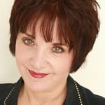 ลี การ์ลิงตัน (Lee Garlington)