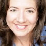 เลสลี่ย์ เบแวน (Lesley Bevan)