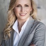 เลสลี่ ไซด์ส (Leslie Sides)