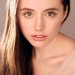 ลิลลี่ โม ชีน (Lily Mo Sheen)