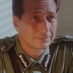 หลุยส์ ร็อธ (Louis Roth)