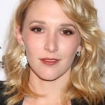 เมเดลีน ดิวช์ (Madelyn Deutch)