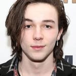 มาร์ค แม็คเคนน่า (Mark McKenna)