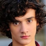 มาซาม โฮลเดน (Masam Holden)