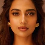 มีนากชี ชาวธารี (Meenakshi Chaudhary)