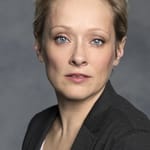 เม็ก โร (Meg Roe)