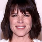 เนฟ แคมป์เบล (Neve Campbell)