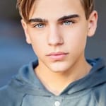 นิโคลัส ไรอัน เฮอร์นานเดซ (Nicholas Ryan Hernandez)