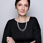 นอร่า ทูมีย์ (Nora Twomey)