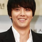 ปาร์ค ยองฮา (Park Yong-ha)