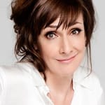 พอลลีน แมคลินน์ (Pauline McLynn)