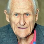 ปีเตอร์ วอห์น (Peter Vaughan)