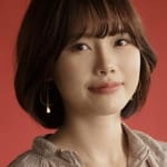 แพรวา สุธรรมพงศ์ (Praewa Suthamphong)