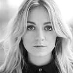 สกาย ลูรี (Skye Lourie)