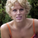 ซอนย่า โอโรซลาน (Szonja Oroszlán)