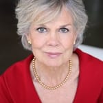 เทซี่ย์ อดัมส์ (Tacey Adams)