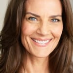 เทอร์รี่ ฟาร์เรล (Terry Farrell)