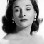 เอเดรียนน์ คอร์รี (Adrienne Corri)