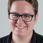 เอเดรียนน์ ชอว์ (Adrienne Shaw)