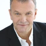 อเล็กซานเดอร์ นาอูมอฟ (Aleksandr Naumov)