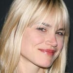 อลิสัน ฟอลแลนด์ (Alison Folland)