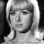 แองเจล่า ดักลาส (Angela Douglas)