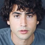 แอชตัน โมอิโอ (Ashton Moio)