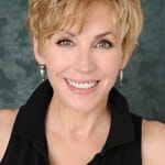 เบส อาร์มสตรอง (Bess Armstrong)