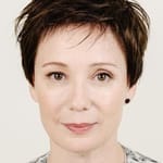 จุลพัน คามาโตวา (Chulpan Khamatova)