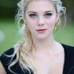 แคลร์ จูเลี่ยน (Claire Julien)