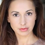 แคลร์ รอสส์-บราวน์ (Claire Ross-Brown)