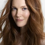 ดาร์บี้ สแตนช์ฟิลด์ (Darby Stanchfield)