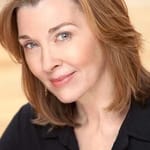 ดอนน่า บัลล็อค (Donna Bullock)