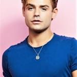 แกเร็ทท์ เคลย์ตัน (Garrett Clayton)