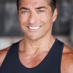 เจย์ ทาวาเร่ (Jay Tavare)