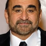 เคน เดวิเชียน (Ken Davitian)