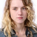 ลอร่า สเลด วิกกินส์ (Laura Slade Wiggins)