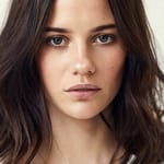 ลิลลี่ ซัลลิแวน (Lily Sullivan)