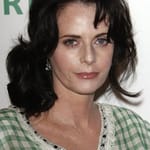 ลิซ่า บลันท์ (Lisa Blount)