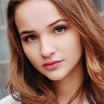 ลิซ่า วิคารี (Lisa Vicari)