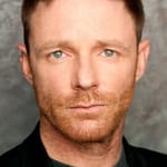 แม็คเคนซี่ แอสติน (Mackenzie Astin)